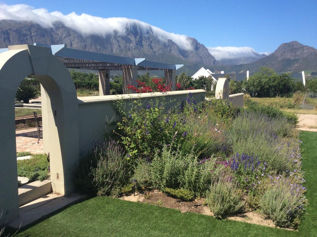 La Cabriere Country House Konuk evi Franschhoek Dış mekan fotoğraf